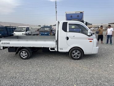 Жеңил жүк ташуучу транспорт: Жеңил жүк ташуучу унаа, Hyundai, Стандарт, 2 т, Колдонулган