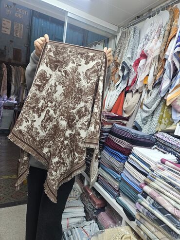 Платки: Платок, Осень-весна, С узорами — 17