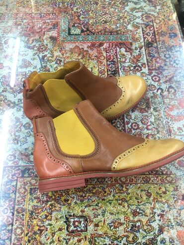 Çəkmələr: Qısaboğaz, Ölçü: 40.5, rəng - Qara, Yeni — 5