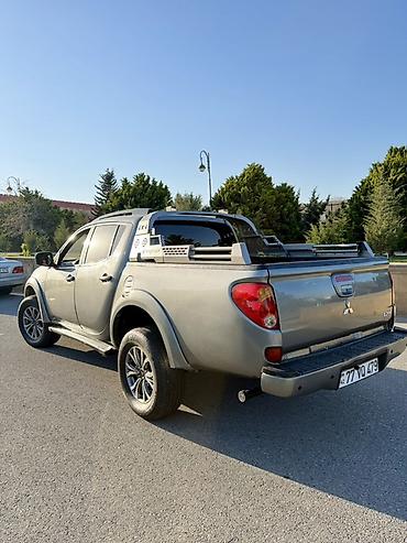 pickup l200: Mitsubishi L200: 2.5 l | 2015 il 279500 km Pikap — 5