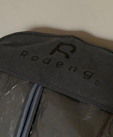 зеленый пиджак: Пиджак "Rodeng"с жилеткой.2-4класс.В отличном состоянии. Темно синий — 6