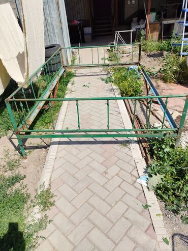 кыргыз желеги: Продаю топчан.180*275 цена 5000сом