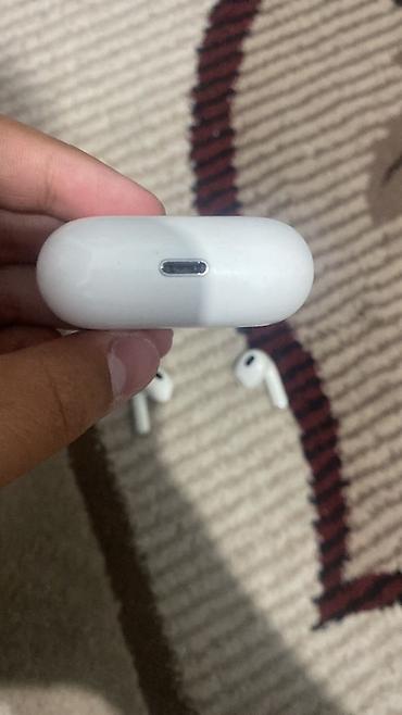 jack e4: AirPods 3 б/у оригинал - Форм-фактор: вкладыши с укороченной ножкой - — 2
