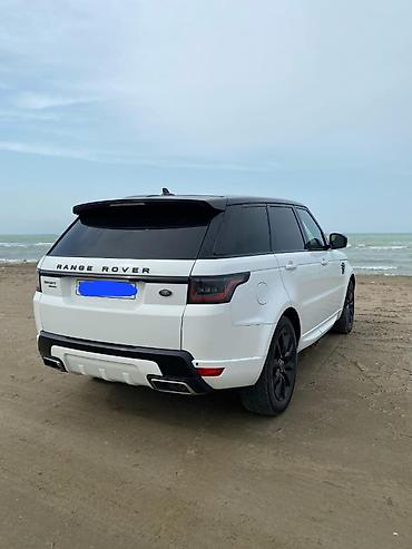 range rover on susesi: Range Rover Sport – ağ kuzov, qara dam və qara detallarla dinamik — 4