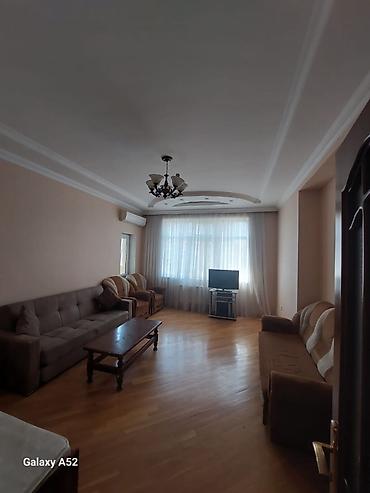 raboçi prospekti: Zirvə şadlıq evi ilə üzbəüz, Azadlıq metrosuna 10 dəqiqəlik məsafədə — 4