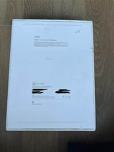 ipad case: İşlənmiş Apple iPad Air 13 (2025), 13", 128 GB — 10