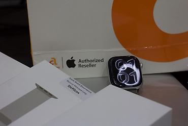 apple watch 46mm: Apple Watch 10 46 мм Комплектация/аксессуары на фото: - Смарт‑часы — 1