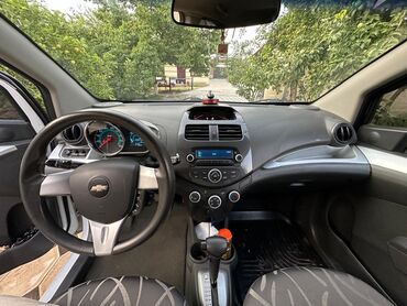 Chevrolet: Chevrolet Spark: 2014 г., 1 л, Автомат, Бензин, Хэтчбэк — 9