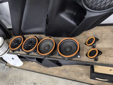 патрубок одиссей: Продаю комплект оригинальных динамиков JBL в 16м размере, два передних