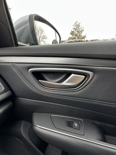 Renault: Renault SM6: 2022 г., Бензин, Седан — 25