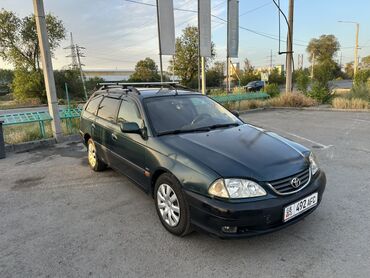на минивен: Toyota Avensis: 2002 г., 1.8 л, Механика, Бензин, Минивэн
