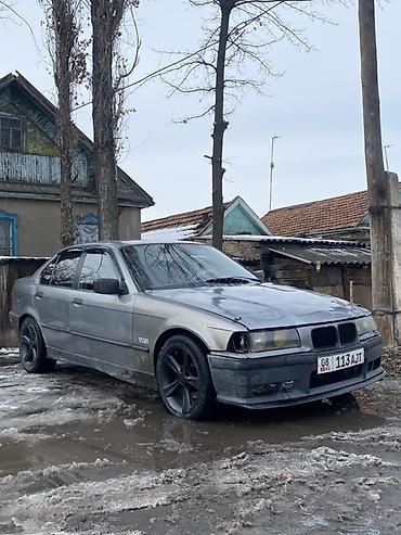 Мотоциклы: BMW 3 Series E36 седан, серый цвет, на механической коробкой передач — 1