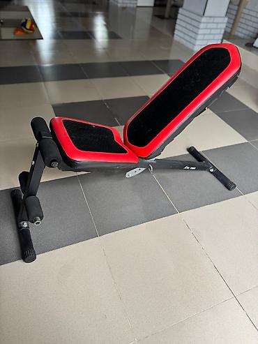 Tənzimlənən fitnes skamyası - Universal dizayn: sinə, çiyin, bel