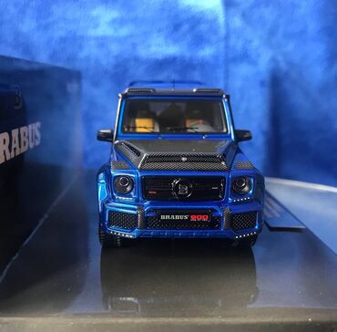 Avtomobil modelləri: Коллекционная модель Brabus 900 based on Mercedes-Benz G65 dark blue — 10