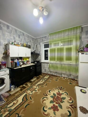 токолдош кв: 1 комната, 36 м², Общежитие и гостиничного типа, 2 этаж, Косметический ремонт