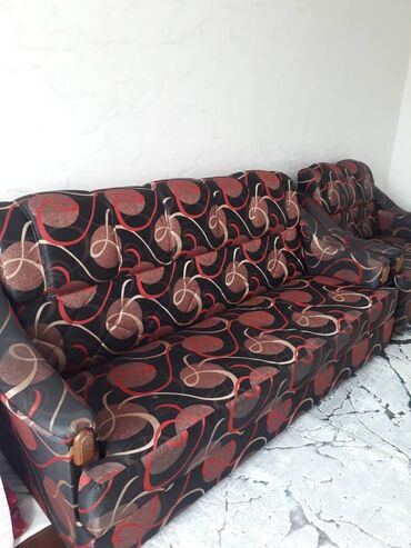 жарал мебель: Продается диван четверка сост нормальное просим 12000тыс сомов