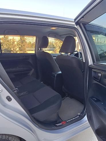 Салон: Toyota sedan interyer komplekti və avadanlığı - Sükan: çoxfunksiyalı — 8
