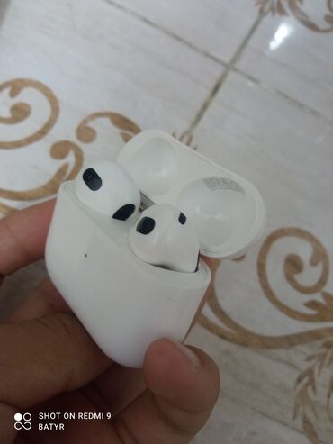 купить airpods 2 бу: Другие аксессуары для мобильных телефонов