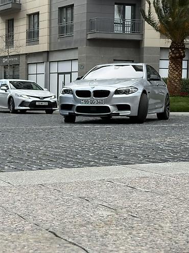 BMW: Böyük manitor Boyük gozik 4 knopkadan ibaratdi Head up (elektron — 20