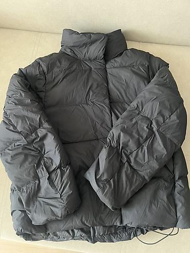 юникло пуховик: Новые куртки Uniqlo 5900 сом В наличи 2 шт - черный и коричневый — 2