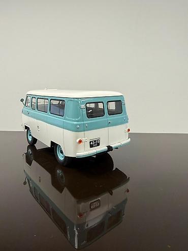 УАЗ: UAZ 452V Təcili olduğu üçün bu qiymətə qoyulub - Miqyas: 1:18 - Korpus — 1