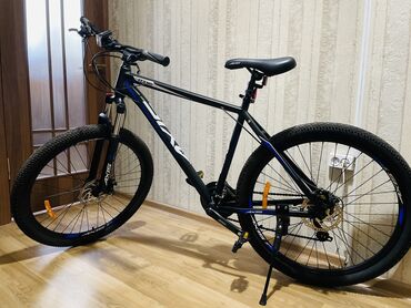велосипед черный: Продаю велосипед AXIS 27.5 MD - Американец Размер рамы: 20 Aluminum