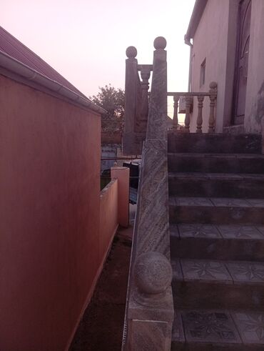 Uzunmüddətli kirayə evlər: 90 kv. m, 3 otaqlı, Qaz — 1