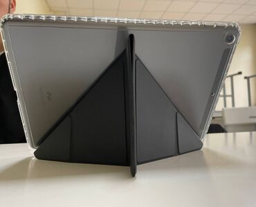 Планшеты: Планшет, Apple, память 64 ГБ, 9" - 10", Wi-Fi, Б/у, Детский цвет - Черный — 3