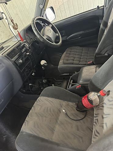 camry 2018: Toyota Land Cruiser Prado: 2001 г., 3 л, Механика, Дизель, Внедорожник — 5
