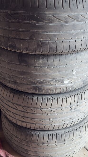 купить докатку r17: Комплект из 4 летних шин для легкового автомобиля. Размер: 235/55 R17