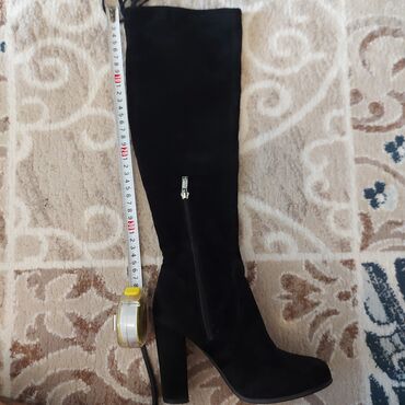 женские ботинки 36 размер: Сапоги, 36, цвет - Черный, AURA SHOES