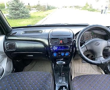 hongqi e: Nissan Almera: 2001 г., 1.8 л, Автомат, Бензин, Хэтчбэк — 6