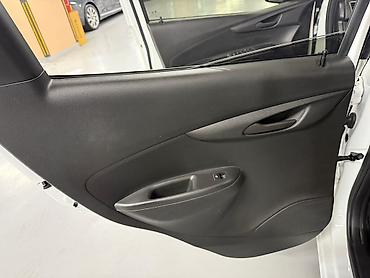 Chevrolet: Chevrolet Spark: 2022 г., 0.1 л, Автомат, Бензин, Хэтчбэк — 13