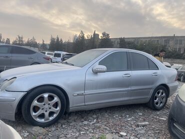 Mercedes-Benz: Mercedes-Benz C-Class (W203) sedan - Kuzov: 4 qapılı sedan, gümüşü — 2