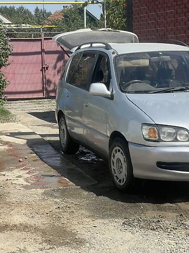 Транспорт: Toyota Ipsum: 1996 г., 1.8 л, Автомат, Бензин, Универсал — 1