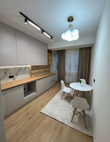 разделитель комнаты: 1 комната, 40 м², Индивидуалка, 8 этаж, Евроремонт