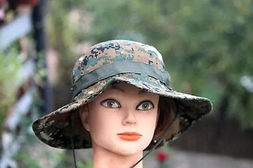 Lov i ribolov: Lovački Šešir sa maskirnom šarom Nemačka. Lovački šešir. Kao nov — 2