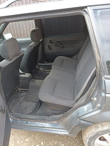 Volkswagen: Volkswagen Passat Variant (универсал) - Кузов: универсал, 5 дверей - — 3