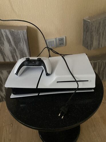 купить пс вита: 11-12 gündür alınıb demək olar ki istifadə olunmayıb olunmurda yenidir