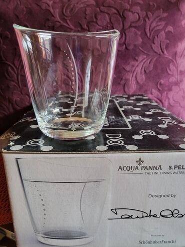 Čaše: Case nove lep,oblik Italija Sanpelegrino univerzalne. Komada. 6 na lalafo.rs — 3 Čaše: Case nove lep,oblik Italija Sanpelegrino univerzalne. Komada. 6 — 3