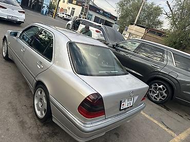 210 салон: Mercedes-Benz С -класс W202 (седан), интерьер - Просторный салон с — 9