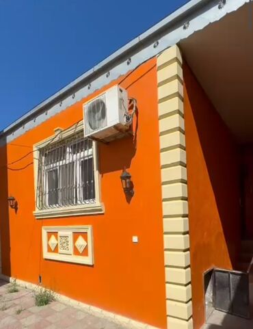 Həyət evləri və villaların satışı: Binəqədi qəs. 3 otaqlı, 95 kv. m, Yeni təmirli