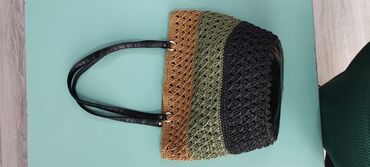 Çantalar: Toxunma çantalar,bütün çantalar hal hazırda əldədir 30 azn — 10