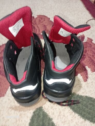 Botinkalar: Salam,avropa məhsuludur,burnu dəmirlidir,hər tərəfli çəkmişəm ki — 2