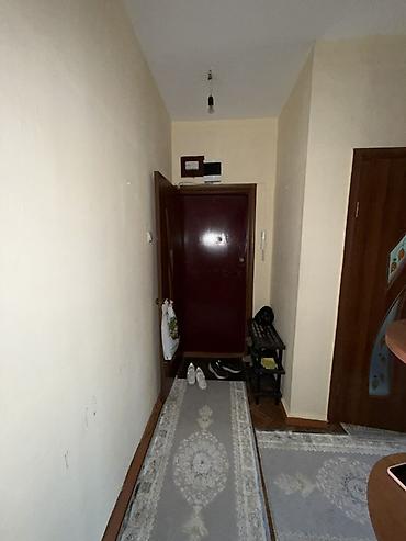 квартиры 5 микрорайон: 1 комната, 35 м², 105 серия, 2 этаж, Косметический ремонт — 7