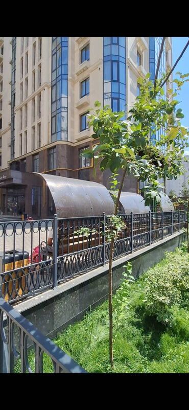 меняю с моей доплатой: 2 комнаты, 81 м², Элитка, 6 этаж, ПСО (под самоотделку)