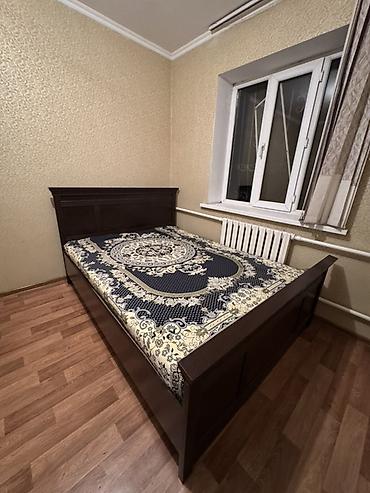 Мебель: Спальный гарнитур в классическом стиле, тёмный венге. Состав: - — 6