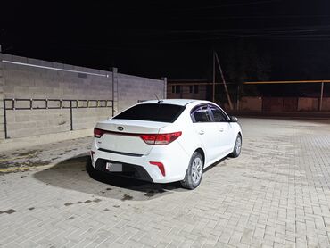 Kia: Kia Rio: 2017 г., 1.6 л, Автомат, Бензин, Седан