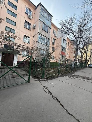 86: 3 комнаты, 58 м², 4 мкр 104 серия, 4 этаж — 5