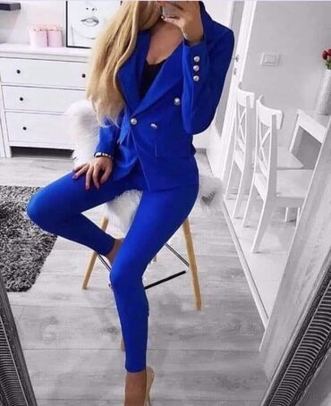 Kostimi: PONOVO DOSTUPNI!
Kompleti
S m l xl — 4